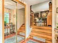 Idyllic Glen Carbon Home With Screened-in Porch – zdjęcie 4