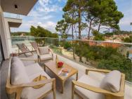 Amazing Apartment In Mali Losinj With Wifi And 2 Bedrooms