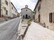 Lovely Apartment In Umbria Close To The Centre