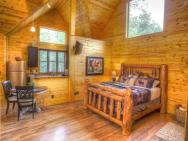 Romantic Cabin With Spa Amenities Near Helen Ga
