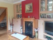 Immaculate Spacious 5 Bed House In Ballaghaderreen – photo 3