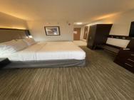 Holiday Inn Express Hotel & Suites Las Vegas, An Ihg Hotel – photo 7
