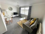 1 Chatsworth Riverscape Apartments - Riverview Apartment In Great Location With Free Parking Overlooking The Gannel Just A Short Walk From Newquays Incredible Beaches And Local Amenities – zdjęcie 6