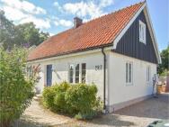 Nice Home In Glemmingebro With 3 Bedrooms And Wifi