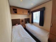 Tranquility Caravan In Chwilog North Wales Entire Holiday Home – photo 7