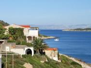Apartments By The Sea Milna, Vis - 2461
