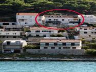 Apartments By The Sea Pucisca, Brac - 5625