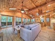 Lake Toxaway Moose Lodge With Spacious Deck! – zdjęcie 5
