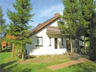Awesome Home In Choczewo With 4 Bedrooms