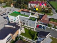 Arcobaleno Apartments & Rooms