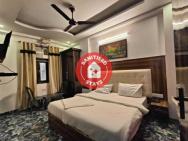 Oyo Hotel Janvi Palace Near Dwarka Sector 9 Metro Station
