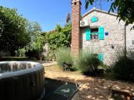 Stonehouse Zena With Outdoor Kitchen And Garden