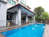 23pax Ampang Homestay With Pool
