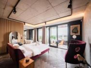 Designer Luxury Penthouse With Dedicated Concierge