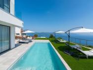 Villa Atrium With Private Pool, Sea View, Jacuzzi, Gym And Sauna – photo 2