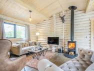 Treetops Luxury Log Cabin - Hot Tub, Bbq & Sauna