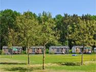 Amazing Caravan In Hoogersmilde With Wifi And 2 Bedrooms