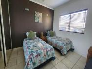 Awesome Home-away-from-home Overlooking Darwin City And Harbour