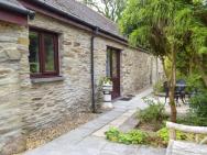 Old Rectory Cottage - Dinas Country Club