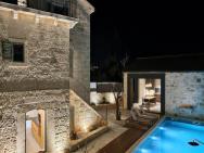 !!2023 New!! Villa Qualia - 4-bedroom Villa With A Heated Pool – zdjęcie 2