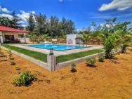 Baduas Paradise Villa And Pool