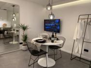 New Modern Apartment In The Heart Of City Center Delft