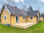 Nice Home In Frjestaden With 4 Bedrooms And Wifi