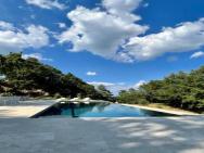 Italian Villa. Infinity Pool, Fab Views, 10 Acres. – photo 3