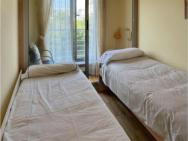 Awesome Apartment In O Porto De Espasante With Wifi And 2 Bedrooms – zdjęcie 7