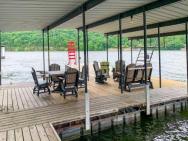 Ideally Located Waterfront Home With Private Dock! – zdjęcie 3
