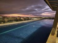 Loft 20th Floor Ifreses, Full Equipped, Pool, A/c