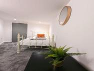 Ramsgate Retreat - Ultra Modern 3 Bed
