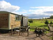 Lizzie Off Grid Shepherds Hut The Buteland Stop – photo 4