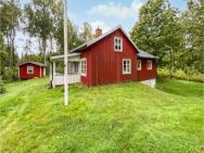 Stunning Home In Lngserud With 3 Bedrooms And Wifi