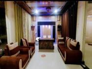 Hotel Bhavya Inn & Restaurant By Wb Economy