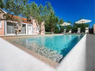 Awesome Home In Pristeg With 3 Bedrooms, Wifi And Heated Swimming Pool