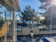 Beautiful Home In Uddevalla With 3 Bedrooms, Wifi And Outdoor Swimming Pool – zdjęcie 5