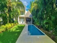 Deluxe 3-bedroom Villa With Private Pool At Anahita Golf Resort