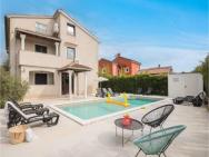 Beautiful Home In Antonci With Outdoor Swimming Pool, Wifi And 8 Bedrooms
