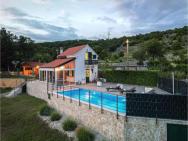 Amazing Home In Medov Dolac With Outdoor Swimming Pool, 3 Bedrooms And Wifi
