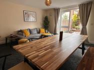 3 Bed Large House London, Stratford With Garden And Parking, Weekly Or Monthly Stays, Serviced Accommodation - 7 Guests – zdjęcie 4