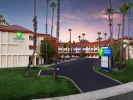 Holiday Inn Express San Diego - La Mesa, An Ihg Hotel