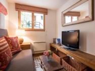 Cosy And Stylish 1 Bed Apartment, 300m From Cable Car