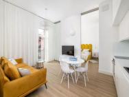 2-bedroom Premium Bohema Apartment By Ecru Wwa52