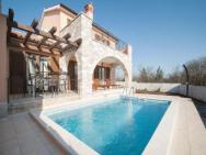 Villa With Pool In Croatia Vrsar