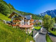 Almhof Alpin Apartments & Spa