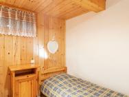 10-pers. Holiday Home With Sauna Near Center Of Champagny – photo 11