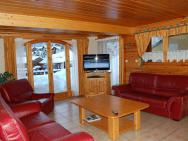 10-pers. Holiday Home With Sauna Near Center Of Champagny – photo 2