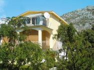 Apartment With 2 Bedrooms In Starigrad, With Wonderful Sea View, Enclo