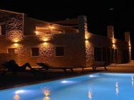 Lovely 3-bed Villa. Private Pool In Agios Nikolaos – zdjęcie 16
